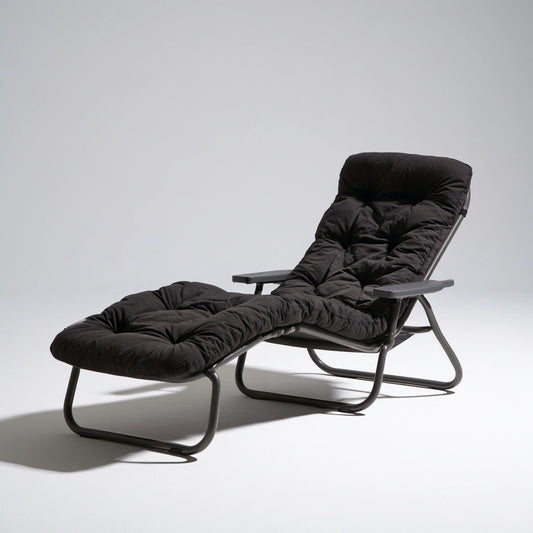 Poltrona relax pieghevole dalle linee essenziali, colore grigio